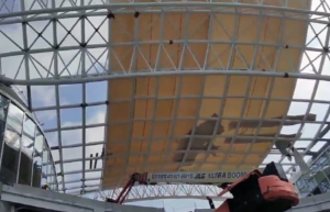 三亞南邊海國際游艇膜結(jié)構(gòu)項(xiàng)目覆膜